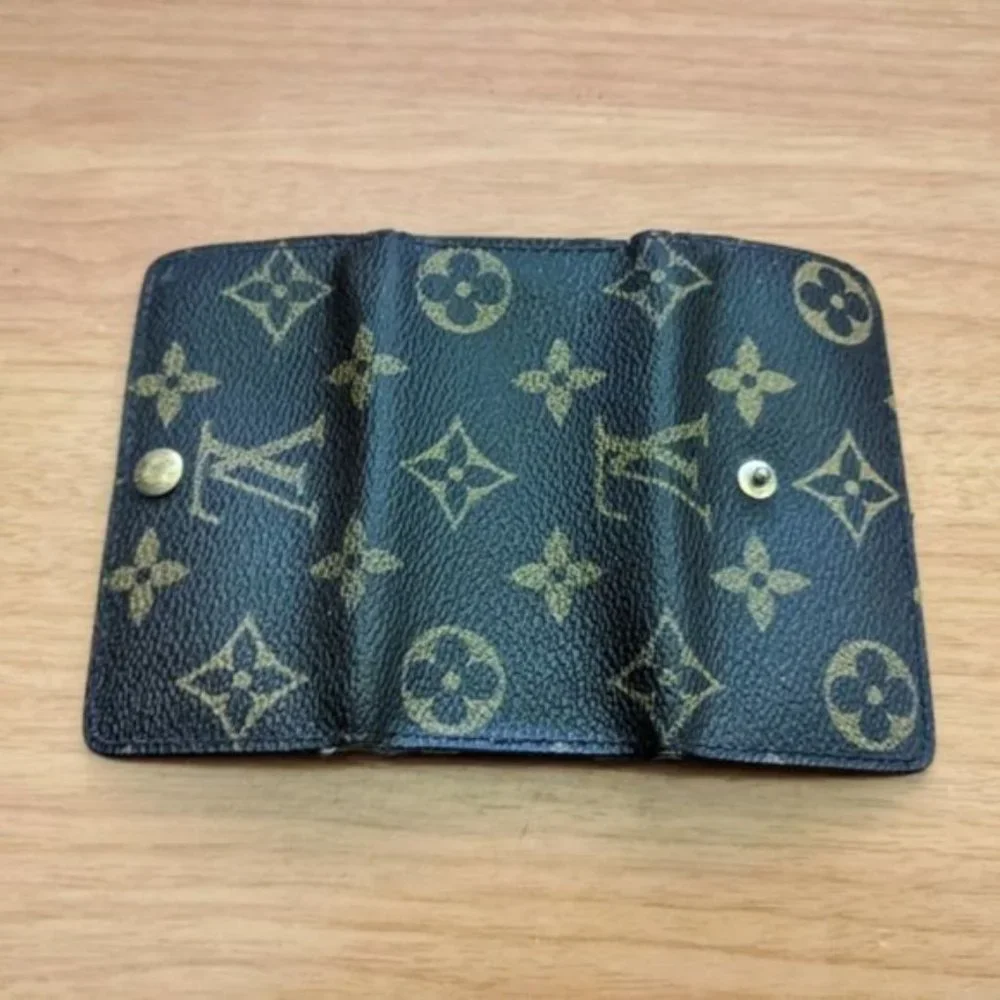 Louis Vuitton Monogram Key Holder/Wallet #1173💥PRICE DROP💥